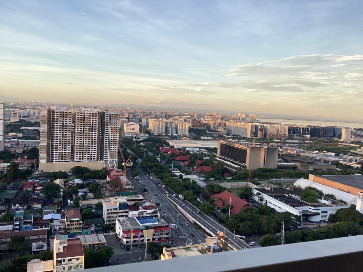 Coast Stay By J 40Th Floor Penthouse Manila Eksteriør billede